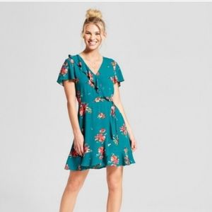 ✨️ Xhilaration Floral Midi Faux Wrap Dress Green M